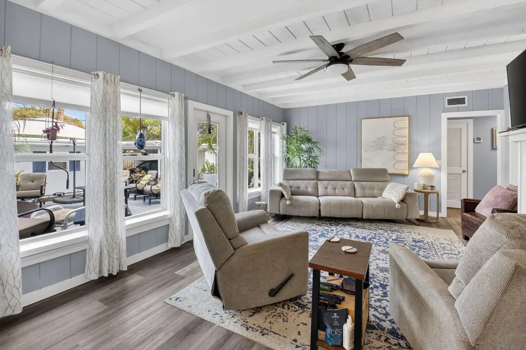 233 NE 12th Street NE Delray Beach FL 33444