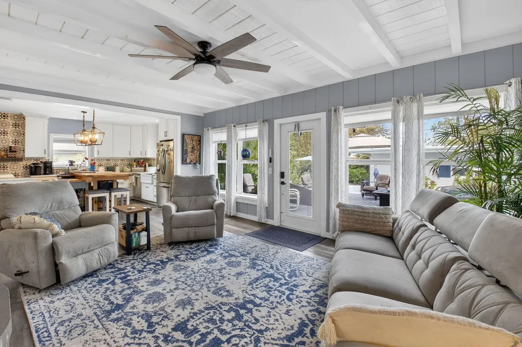 233 NE 12th Street NE Delray Beach FL 33444