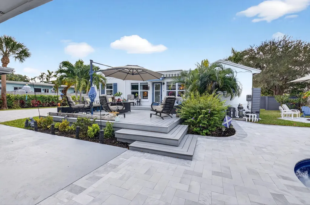 233 NE 12th Street NE Delray Beach FL 33444
