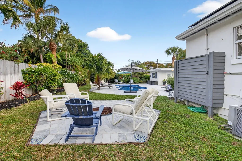 233 NE 12th Street NE Delray Beach FL 33444