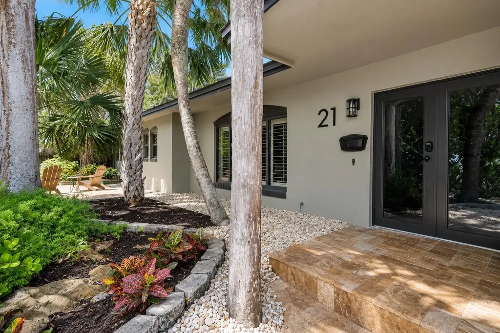 21 SE 14th Street Pompano Beach FL 33060