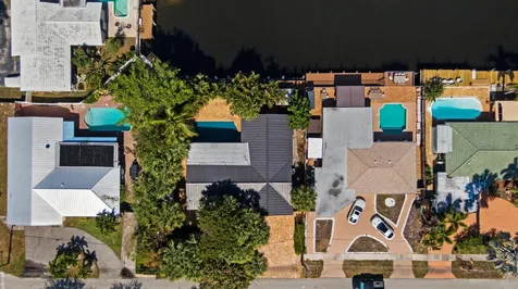 21 SE 14th Street Pompano Beach FL 33060