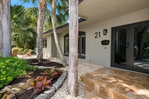 21 SE 14th Street Pompano Beach FL 33060