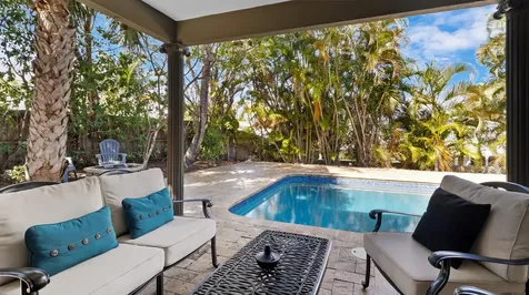21 SE 14th Street Pompano Beach FL 33060