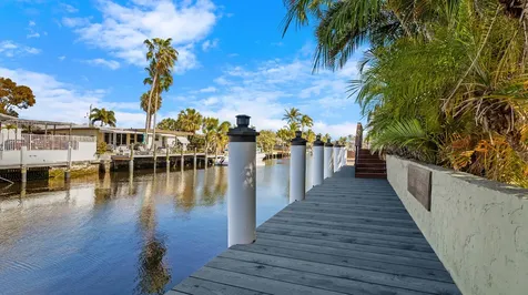 21 SE 14th Street Pompano Beach FL 33060