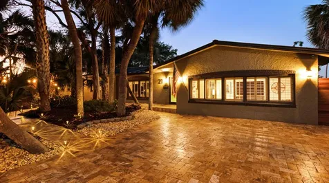 21 SE 14th Street Pompano Beach FL 33060