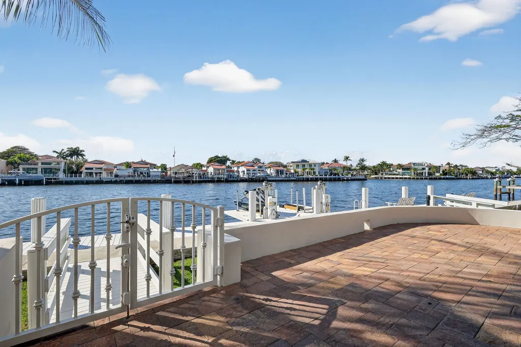 2912 S Ocean Boulevard Highland Beach FL 33487