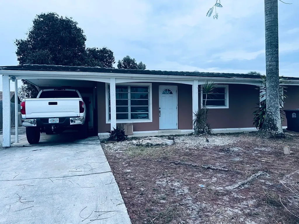 938 Sarazen Drive West Palm Beach FL 33413