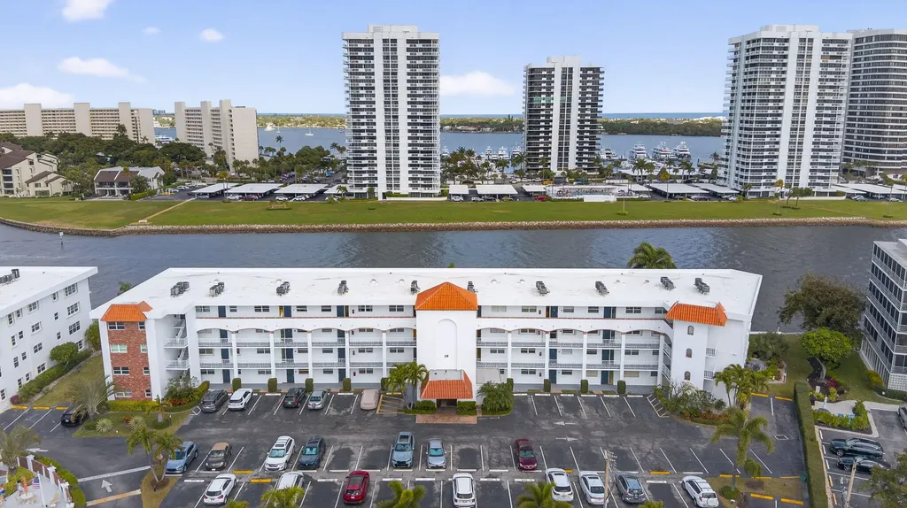 28 Yacht Club Drive North Palm Beach FL 33408