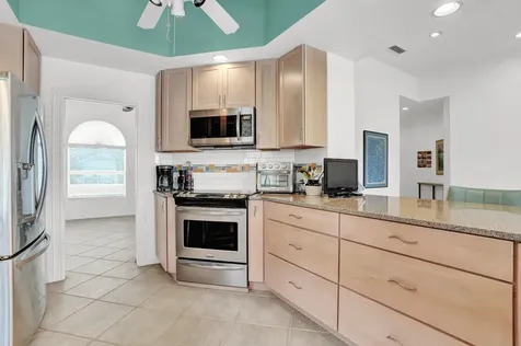 9001 SE La Creek Court Hobe Sound FL 33455