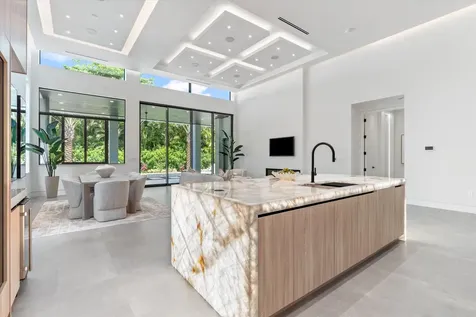 505 SE Atlantic Drive Lantana FL 33462