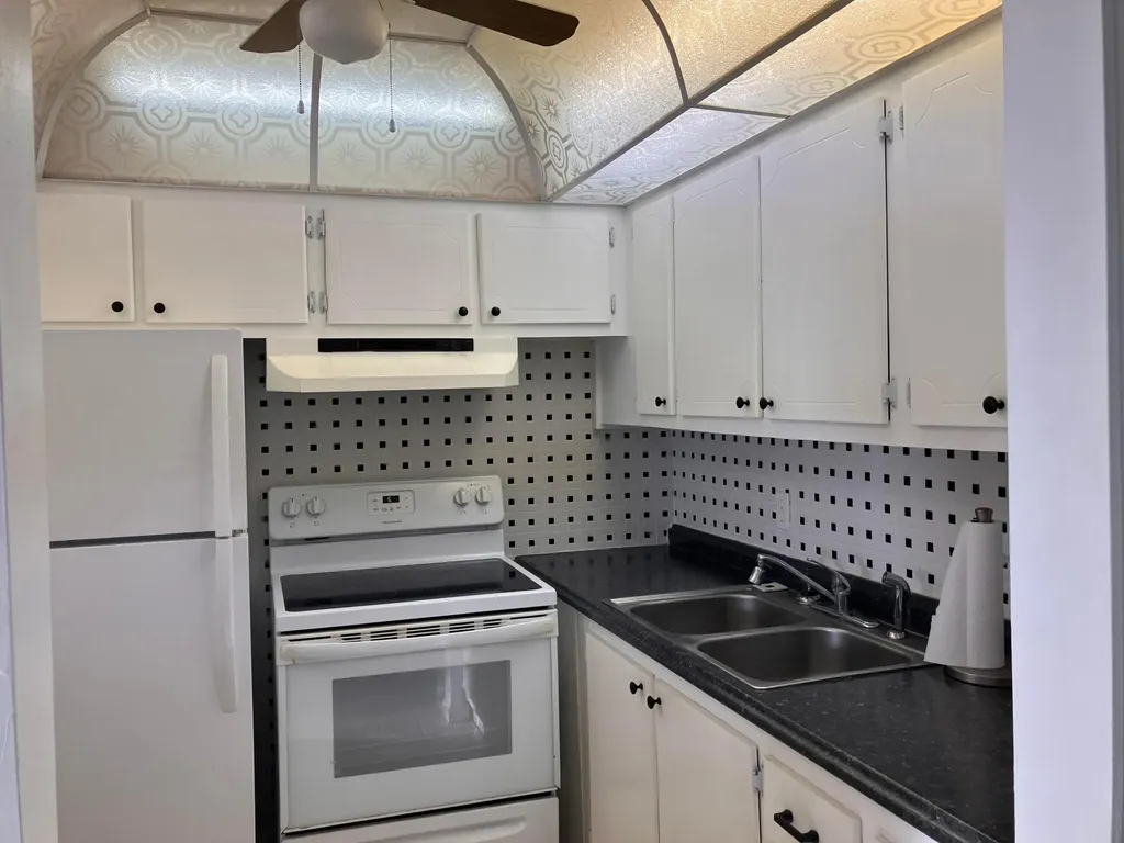 130 Northampton G West Palm Beach FL 33417