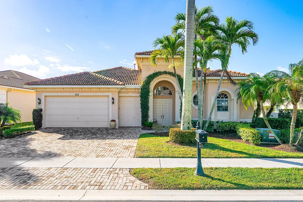 522 Les Jardin Drive Palm Beach Gardens FL 33410