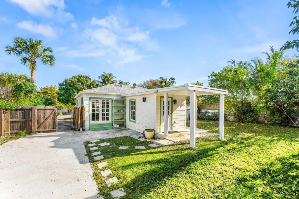 810 Franklin Road West Palm Beach FL 33405