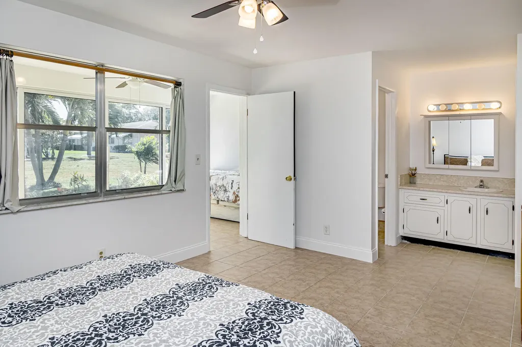 310 Main Boulevard Boynton Beach FL 33435