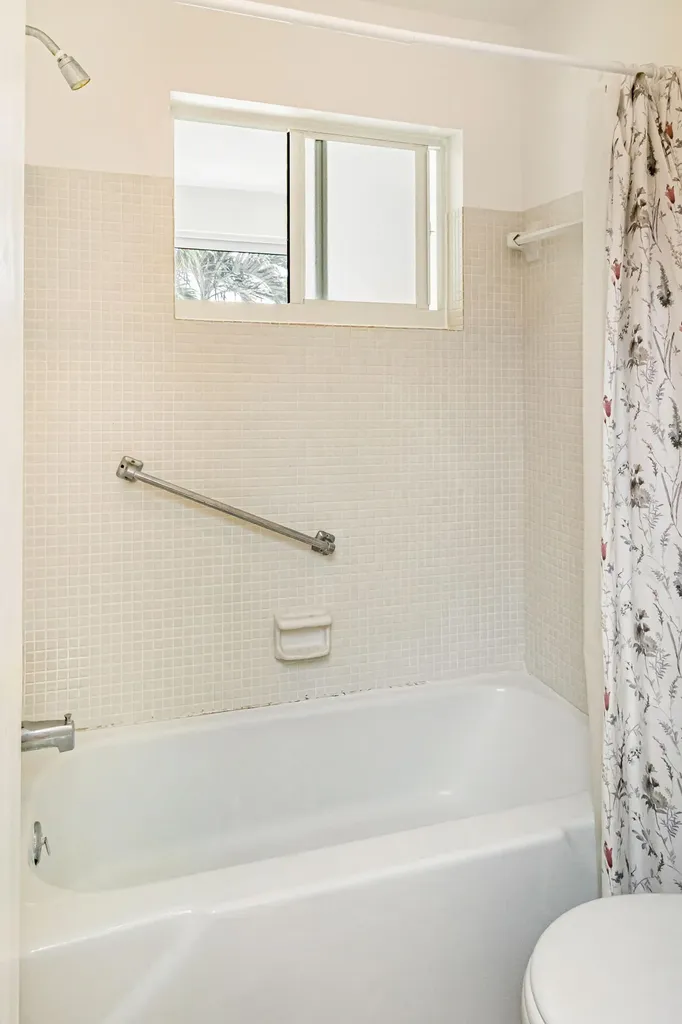 310 Main Boulevard Boynton Beach FL 33435