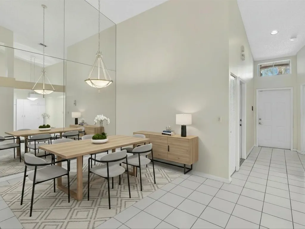 9165 Vineland Court Boca Raton FL 33496
