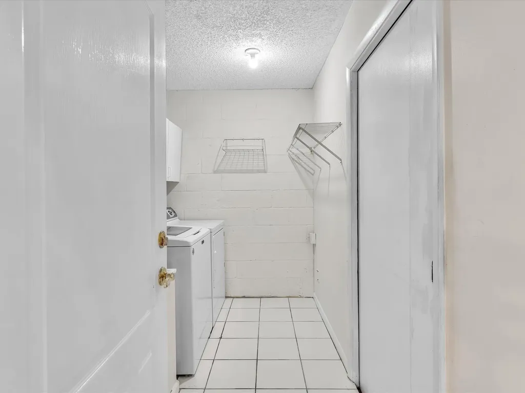 9165 Vineland Court Boca Raton FL 33496