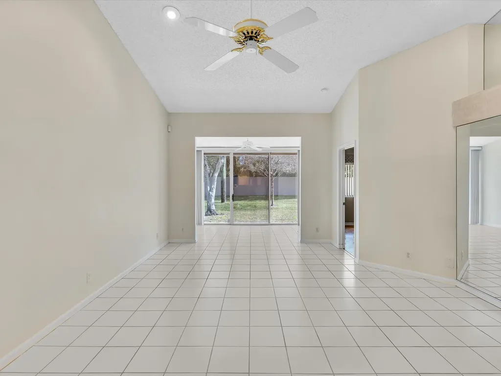 9165 Vineland Court Boca Raton FL 33496