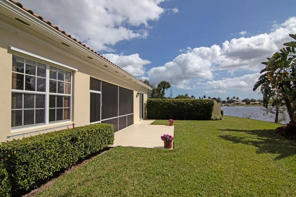 2077 Futana Way Wellington FL 33414