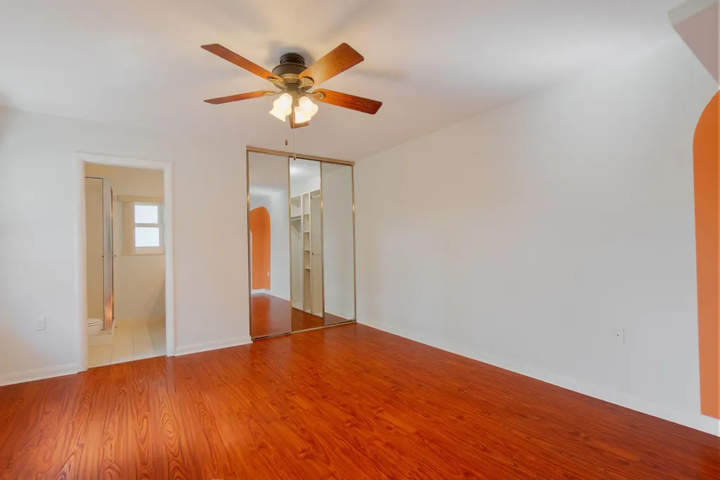 31 Clinton Court Royal Palm Beach FL 33411