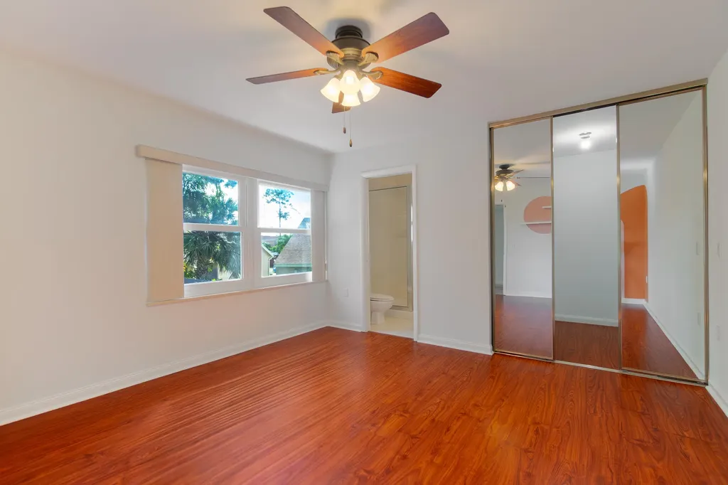 31 Clinton Court Royal Palm Beach FL 33411