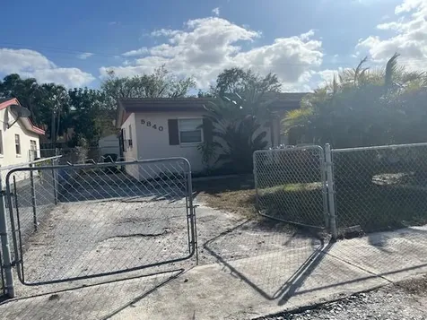 5840 S 38th Court Greenacres FL 33463