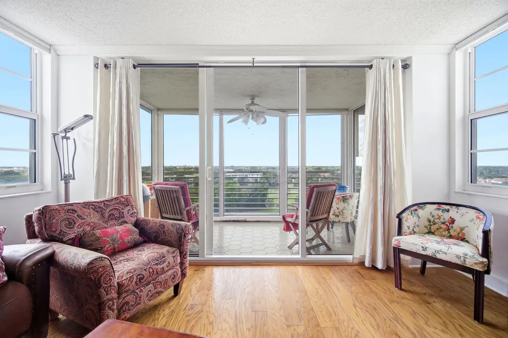 3507 Oaks Way Pompano Beach FL 33069