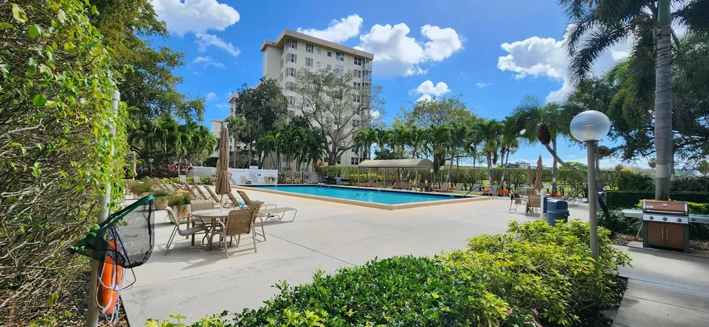 3507 Oaks Way Pompano Beach FL 33069