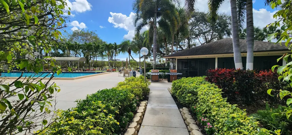 3507 Oaks Way Pompano Beach FL 33069