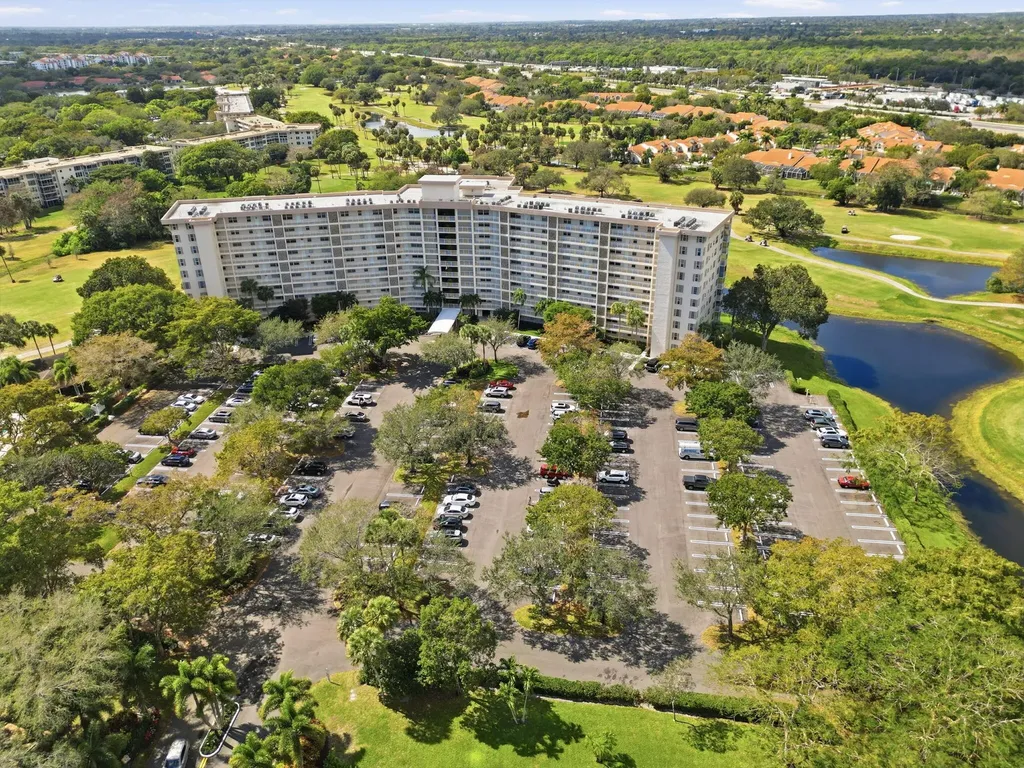 3507 Oaks Way Pompano Beach FL 33069