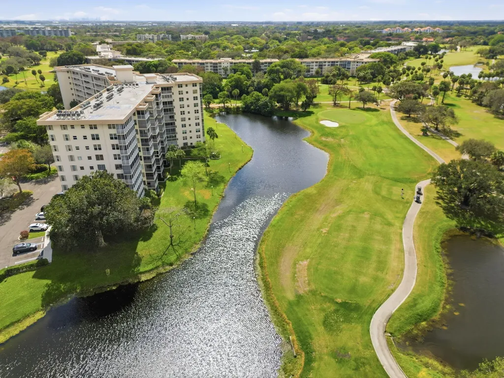 3507 Oaks Way Pompano Beach FL 33069