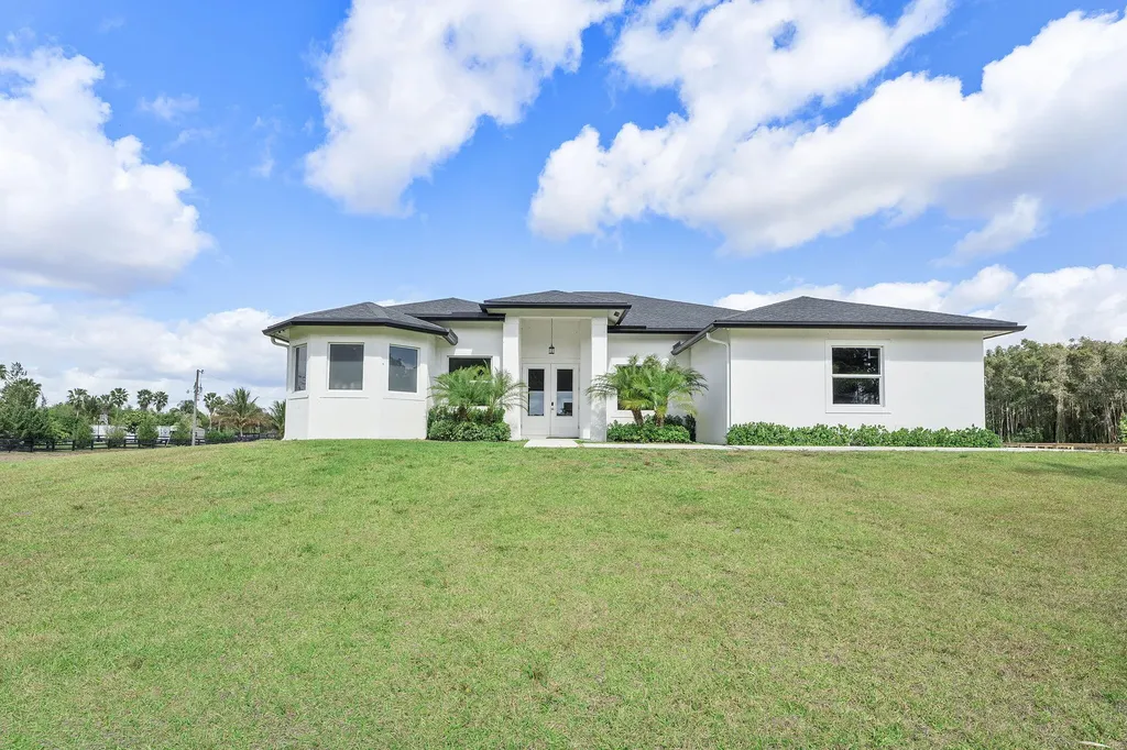 19921 Skyhawk Lane The Acreage FL 33470