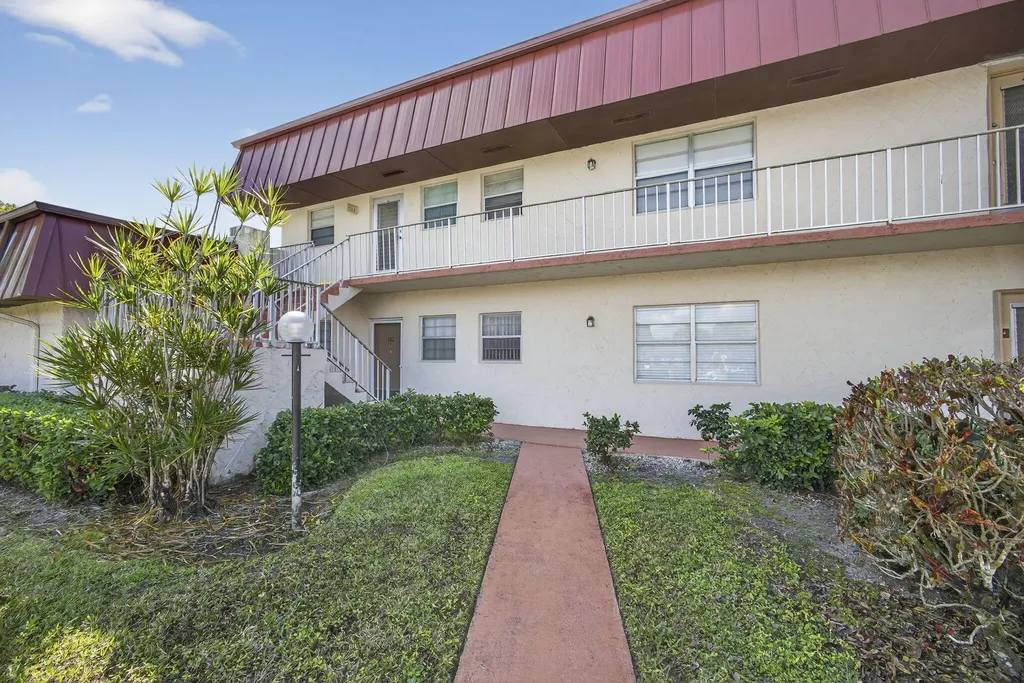 12020 W Greenway Drive Royal Palm Beach FL 33411