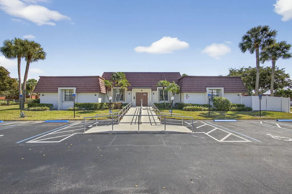 12020 W Greenway Drive Royal Palm Beach FL 33411