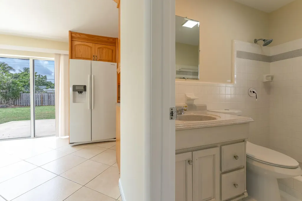 425 Palo Alto Drive Palm Springs FL 33461