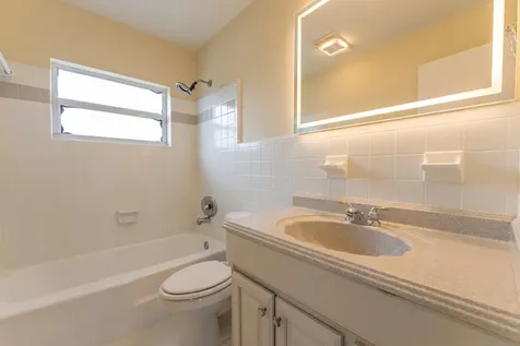 425 Palo Alto Drive Palm Springs FL 33461