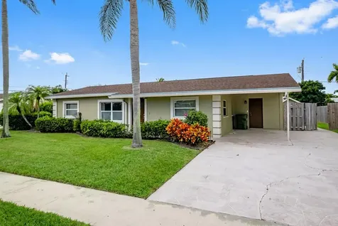 425 Palo Alto Drive Palm Springs FL 33461