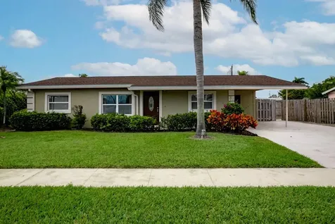 425 Palo Alto Drive Palm Springs FL 33461