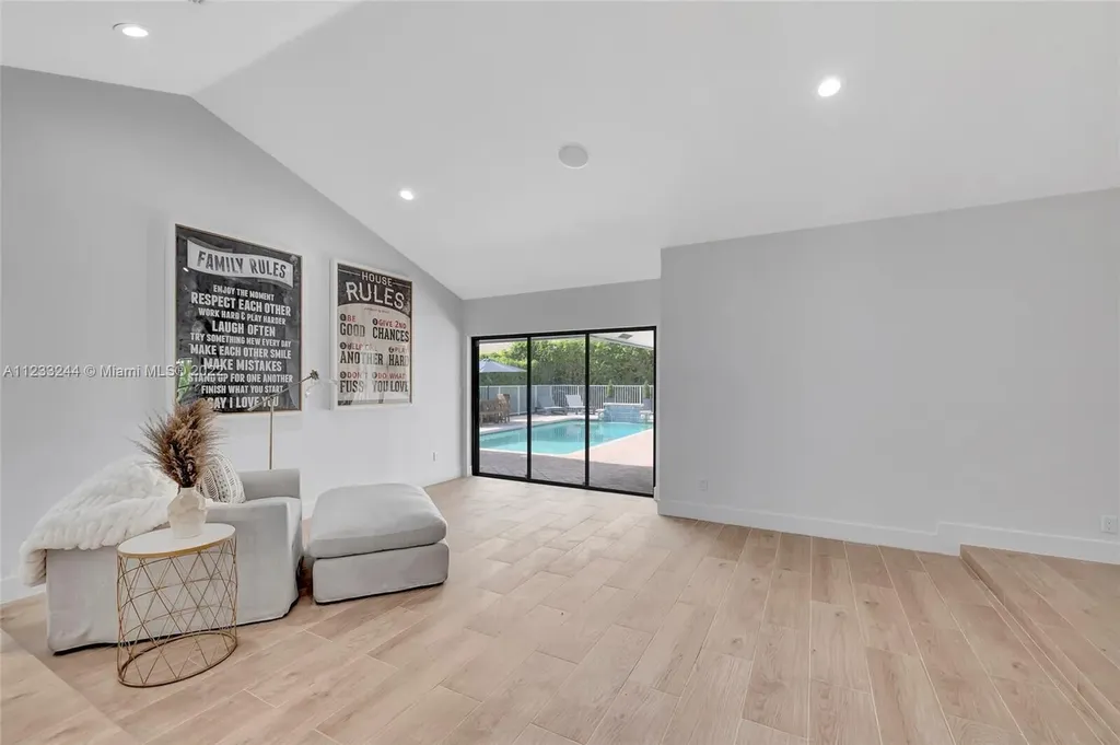 2824 NW 28th Street Boca Raton FL 33434