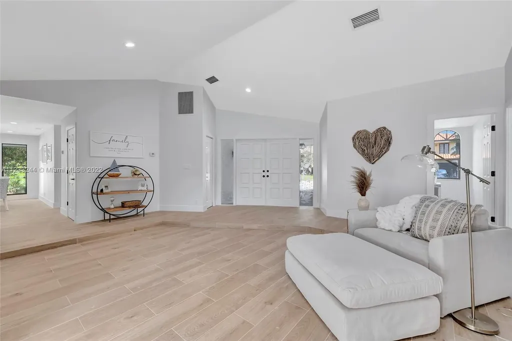 2824 NW 28th Street Boca Raton FL 33434