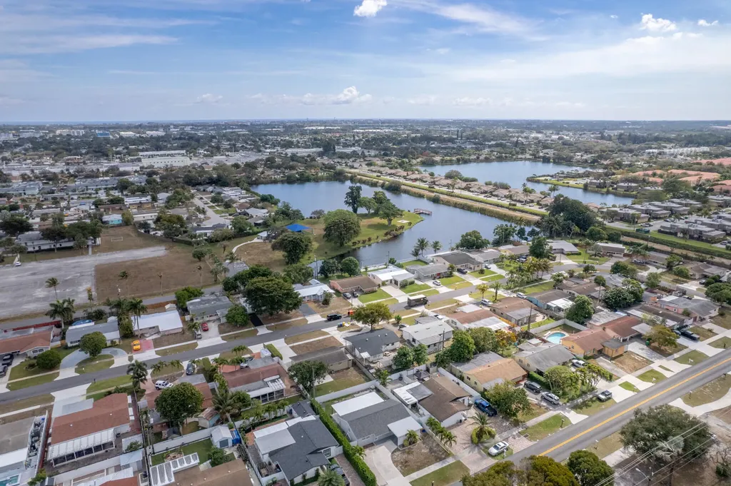 63 Andros Road Palm Springs FL 33461