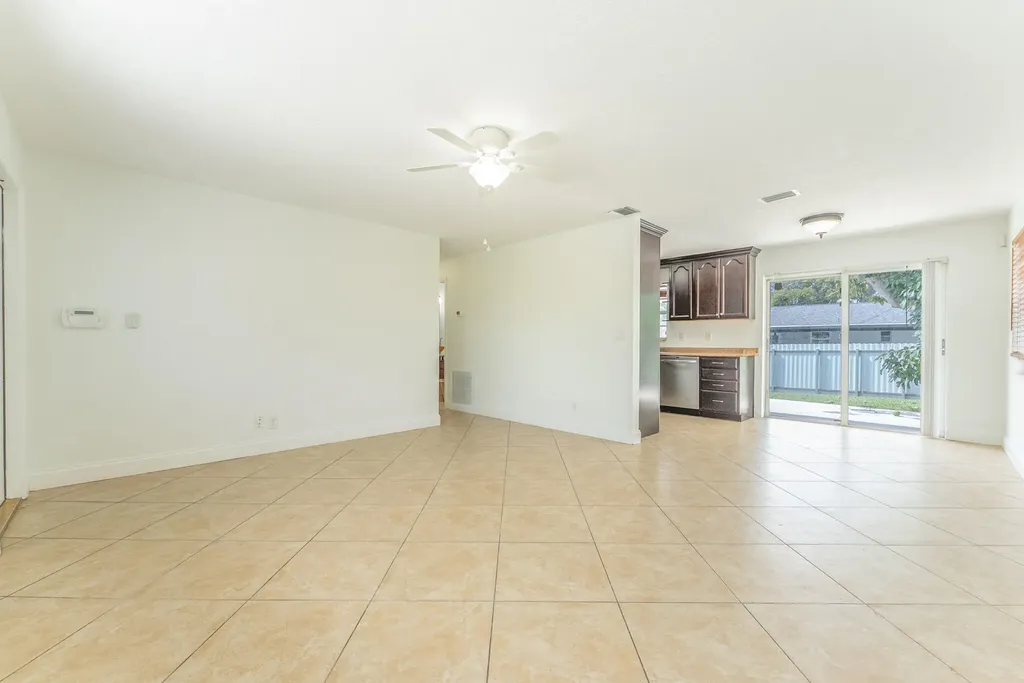 63 Andros Road Palm Springs FL 33461