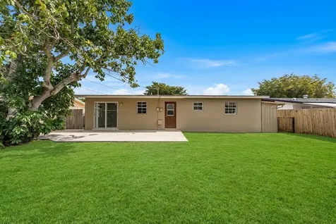 63 Andros Road Palm Springs FL 33461