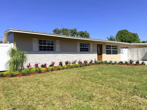 63 Andros Road Palm Springs FL 33461