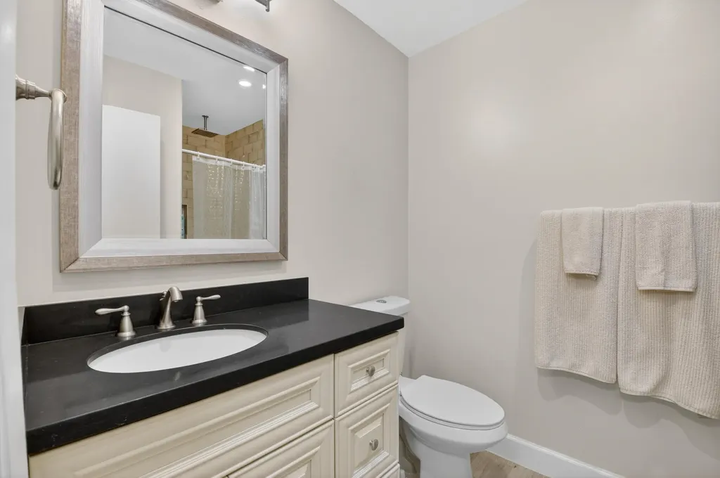 5230 Nesting Way Delray Beach FL 33484