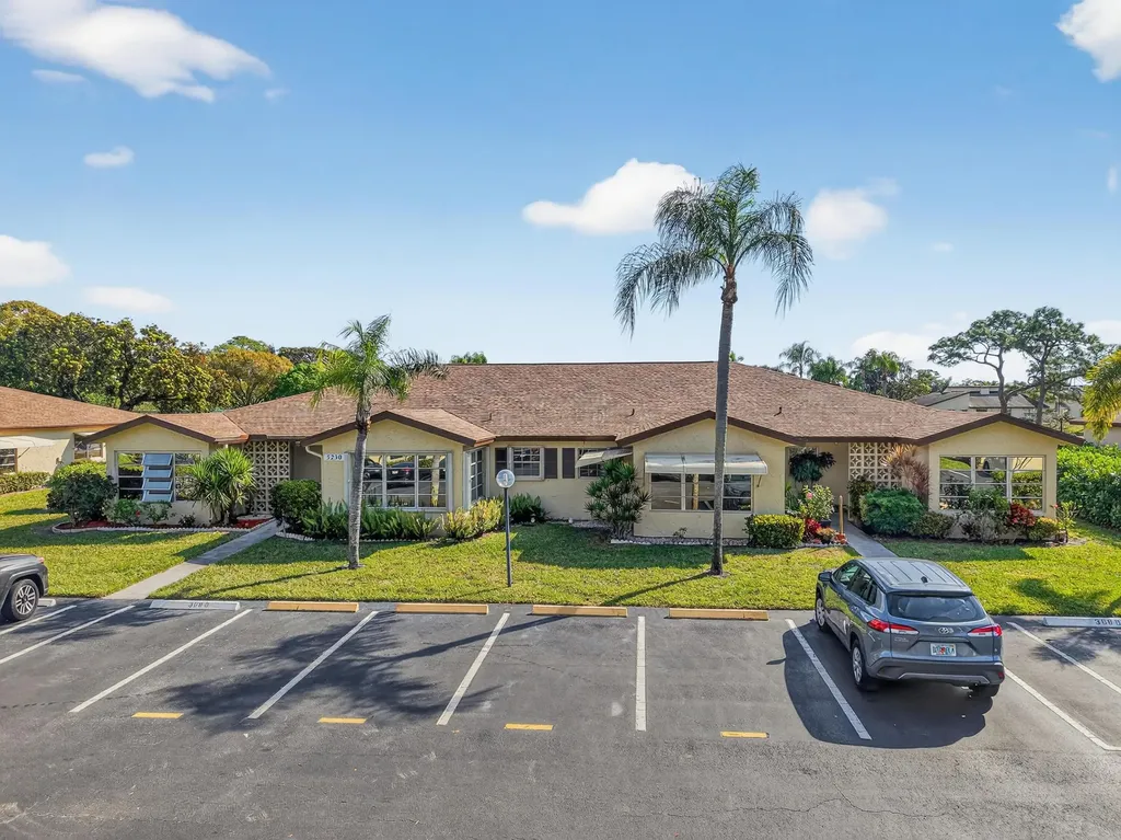 5230 Nesting Way Delray Beach FL 33484