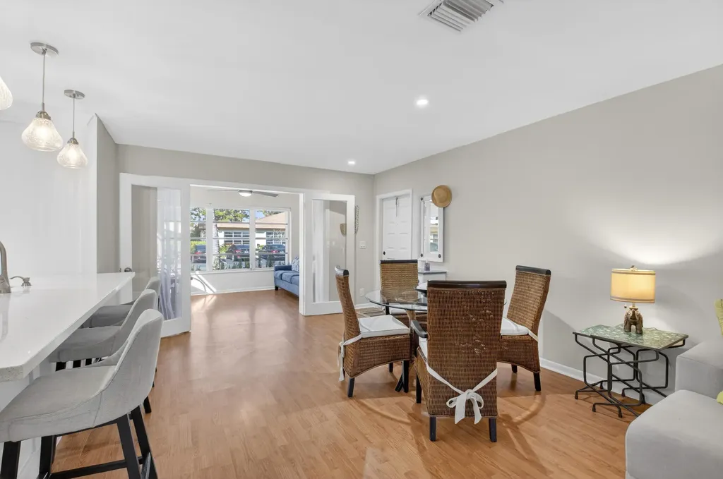 5230 Nesting Way Delray Beach FL 33484