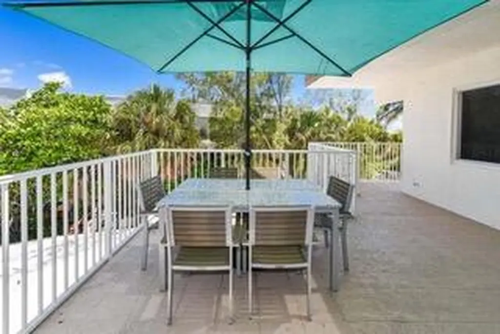1203 Hillsboro Mile Hillsboro Beach FL 33062