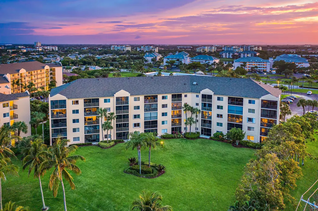 275 Palm Avenue Jupiter FL 33477
